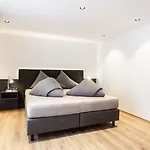 Oetztalloft Apartamento *
