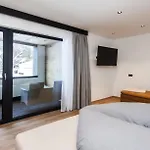 Oetztalloft Apartamento *